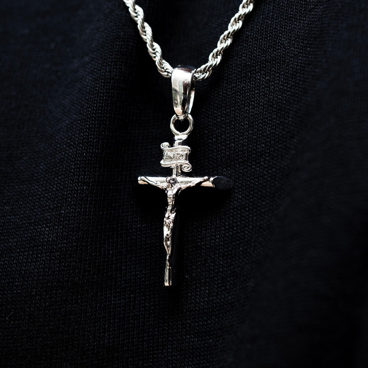 Crucifix Pendant in White Gold